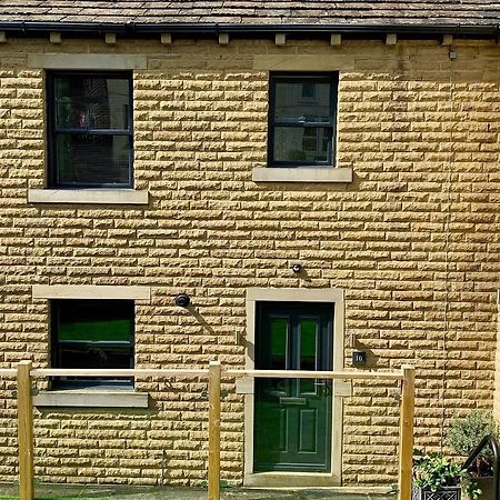 ホルムファース Victoria Houseヴィラ エクステリア 写真
